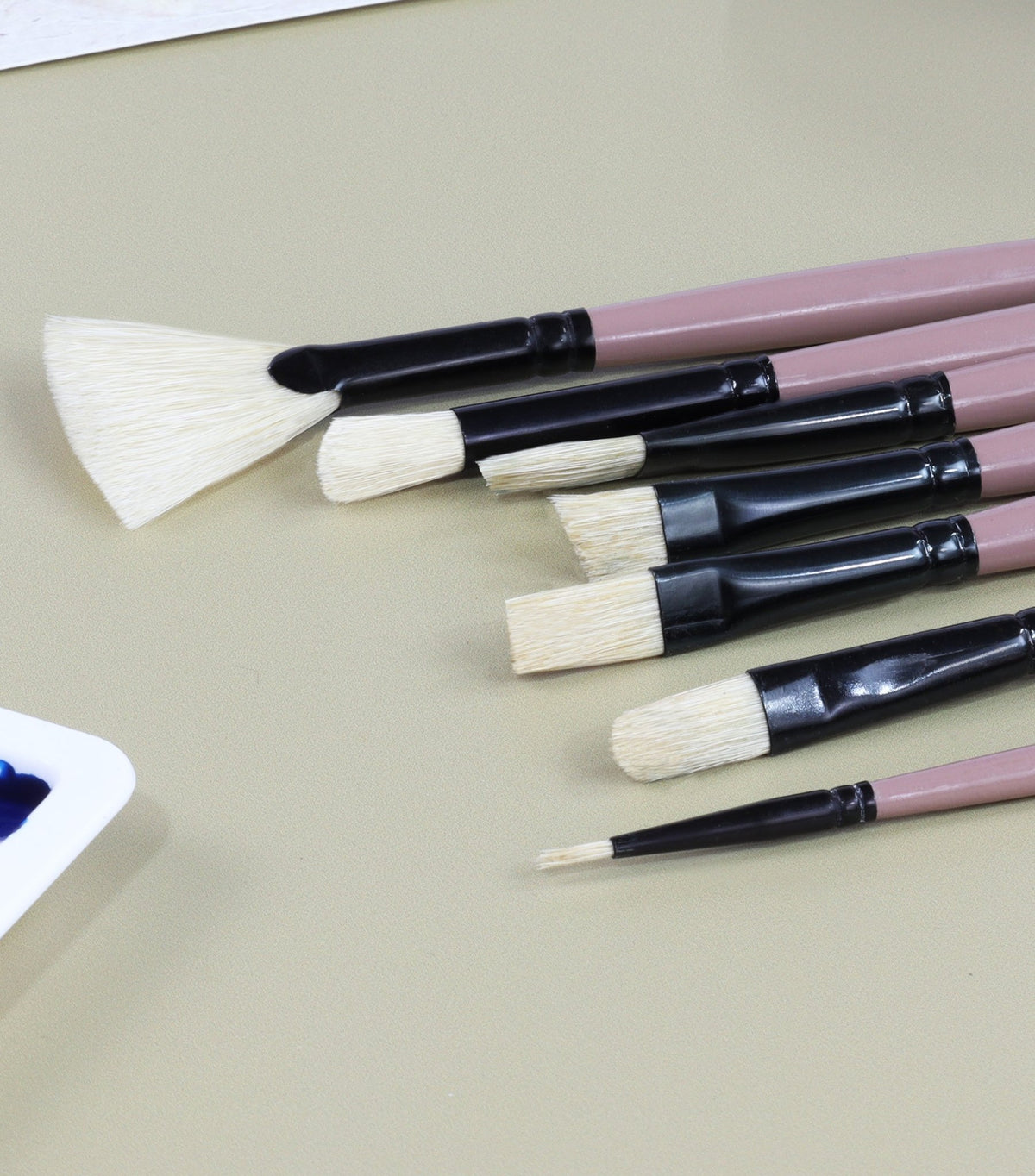 Isomar Saphire Long Handle Painter’s Paint Brush Set of 7 – Mixed Shape Brushes (Filbert, Fan, Angular, Flat, Round, Deer Foot, Dagger) Hog Hair Brushes for Acrylic & Oil Painting, Artist Brush Set - Isomars