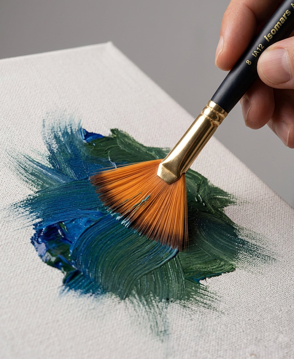 Isomars Fan Paint Brush Set of 7 | Sizes 1, 2, 4, 6, 8, 10 & 12 - Isomars