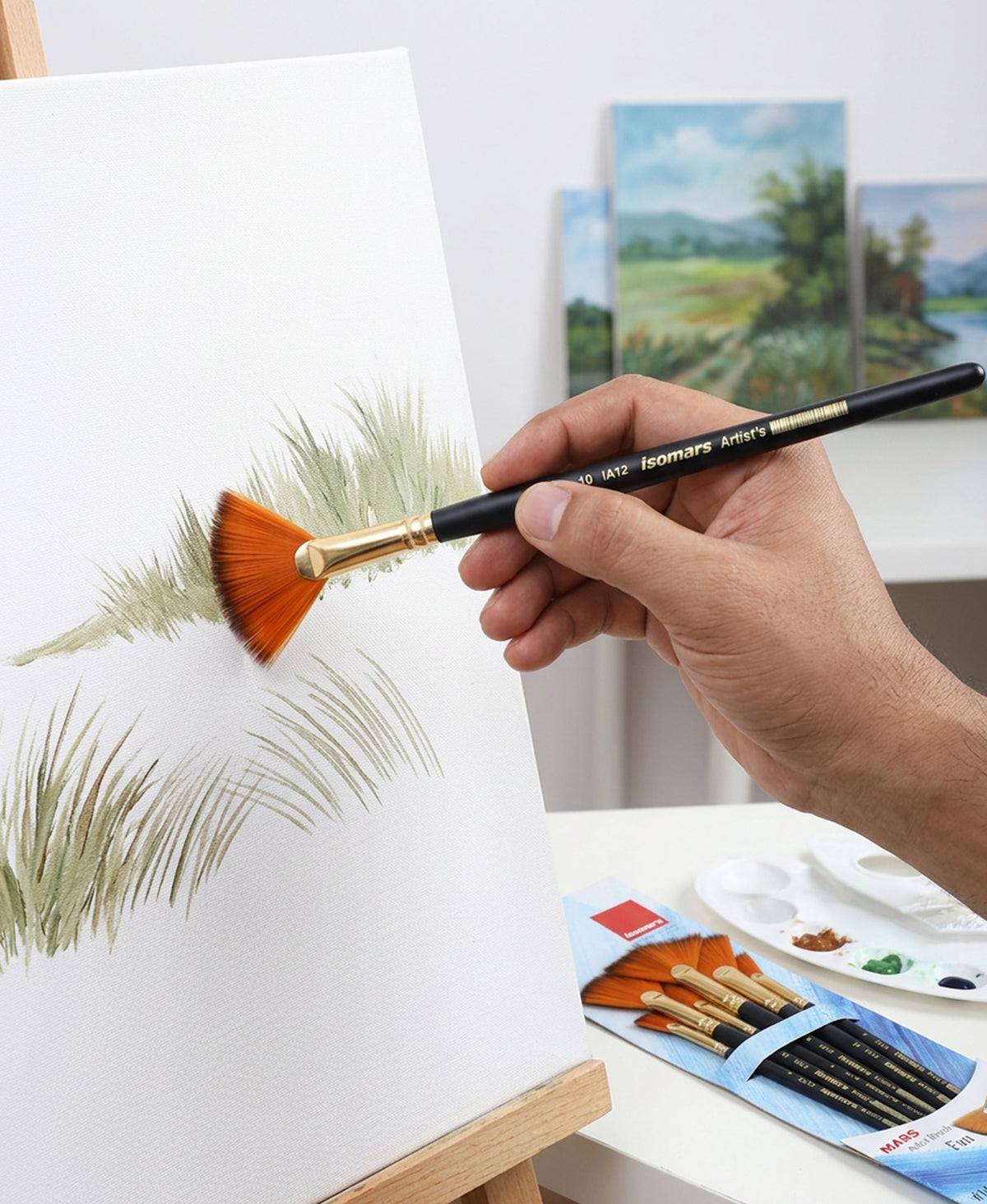 Isomars Fan Paint Brush Set of 7 | Sizes 1, 2, 4, 6, 8, 10 & 12 - Isomars