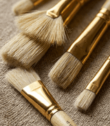 Isomars Flat Hog Hair Paint Brush Set of 8 with Fan Brush – Professional Long Handle Artist Brushes for Oil, Acrylic & Canvas Painting | Natural Bristles for Smooth, Even Strokes - Isomars