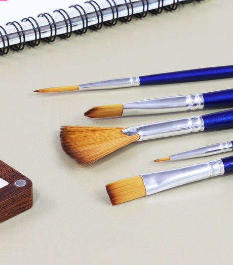Isomars Master Art Brush Set of 5 with Synthetic Bristles & Long Handle - Isomars