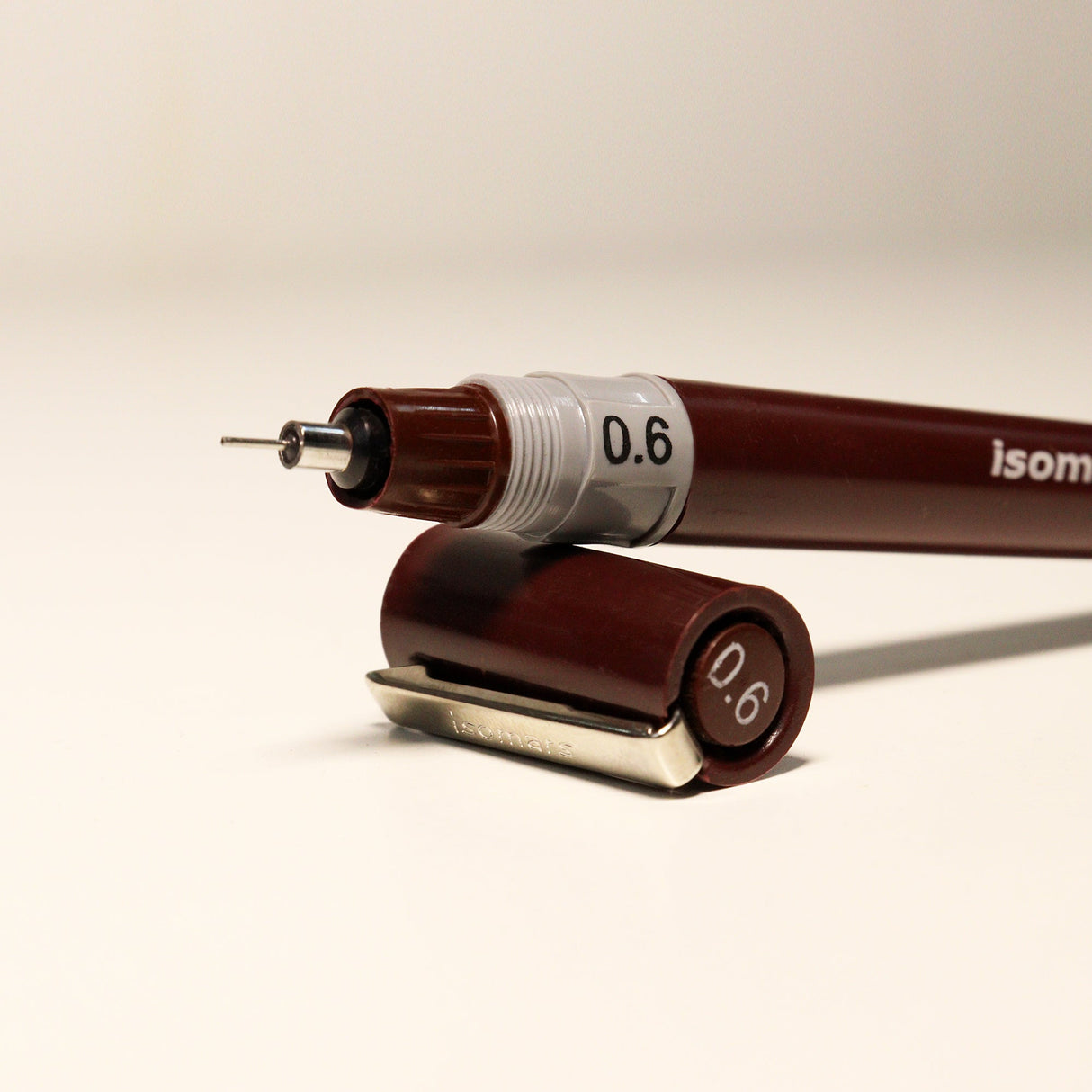 Isomars Technoart Fineliner Pen 0.6mm with Waterproof Black Ink Set - Isomars